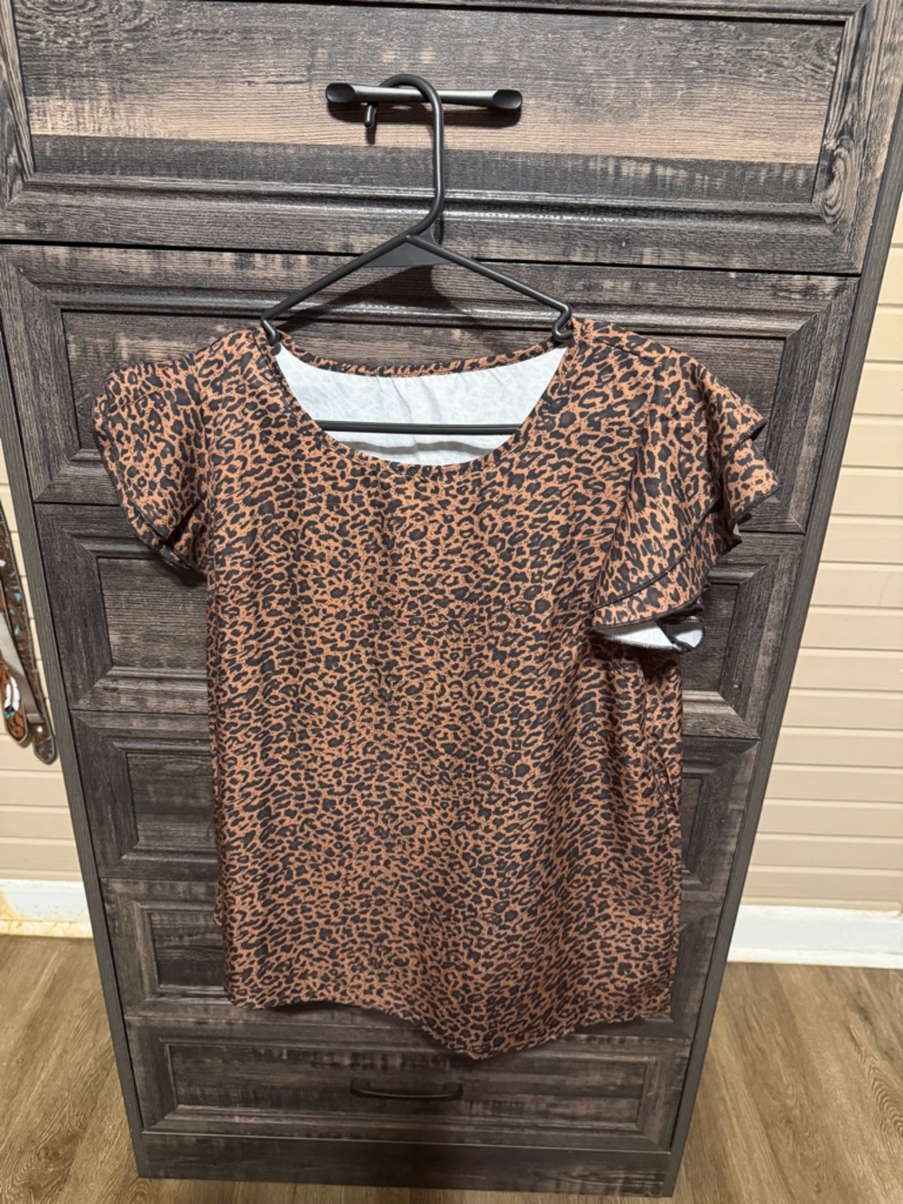 Leopard Print Flutter Sleeve Women's Top - Brown